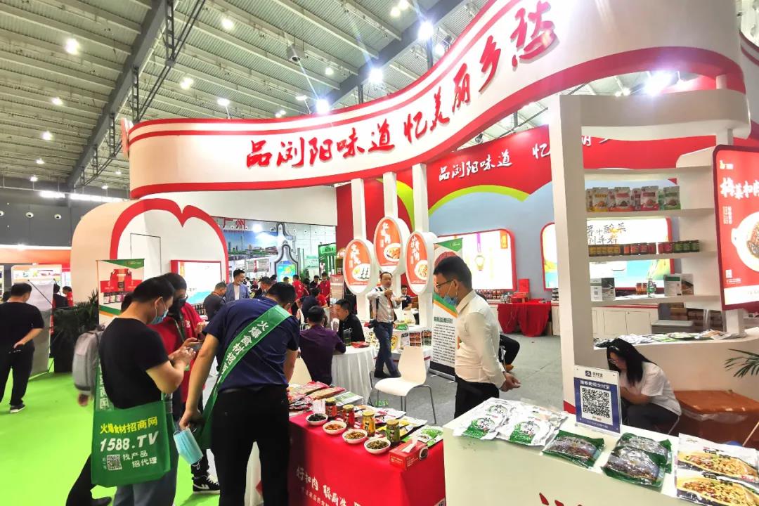 聪厨参展湖南食餐会暨良之隆食材节成果丰硕