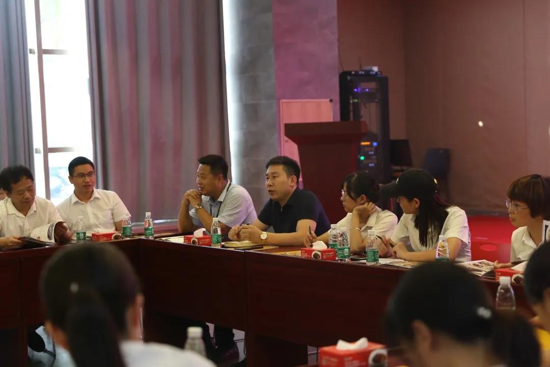 聰廚食品與克明面業交流會圓滿舉行! 聪厨食品与克明面业交流会圆满举行!