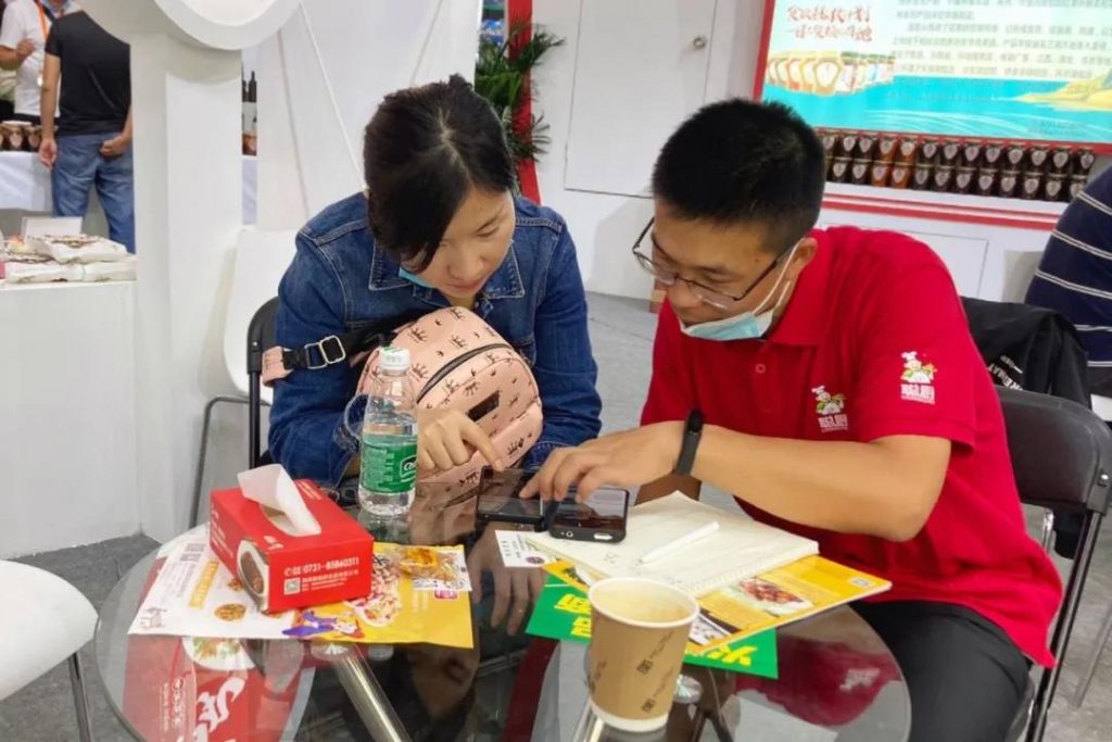 聪厨参展湖南食餐会暨良之隆食材节成果丰硕